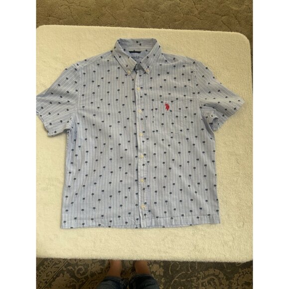 U.S. POLO ASSN. Mens Polo Shirt size Medium Blue with White stripes & Palm Trees - Picture 2 of 11